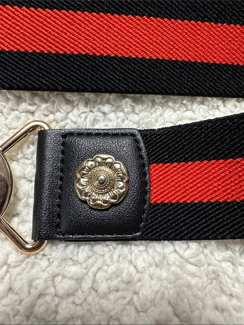Express Black and Red Stripe Stretchy Waist Belt,Gold Tone Buckle S/M NWOT